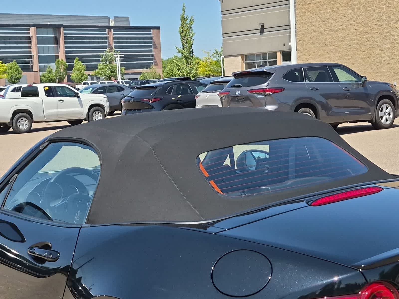 Thumbnail: 2025 Mazda MX-5 Miata - 11