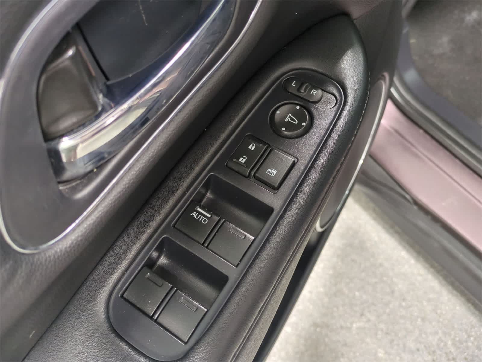 Thumbnail: 2019 Honda HR-V - 18