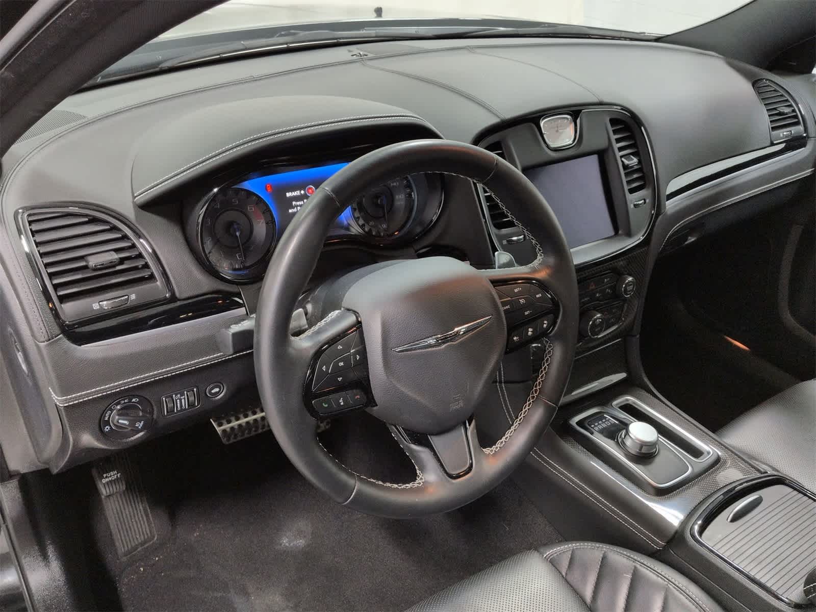 Thumbnail: 2023 Chrysler 300 - 10