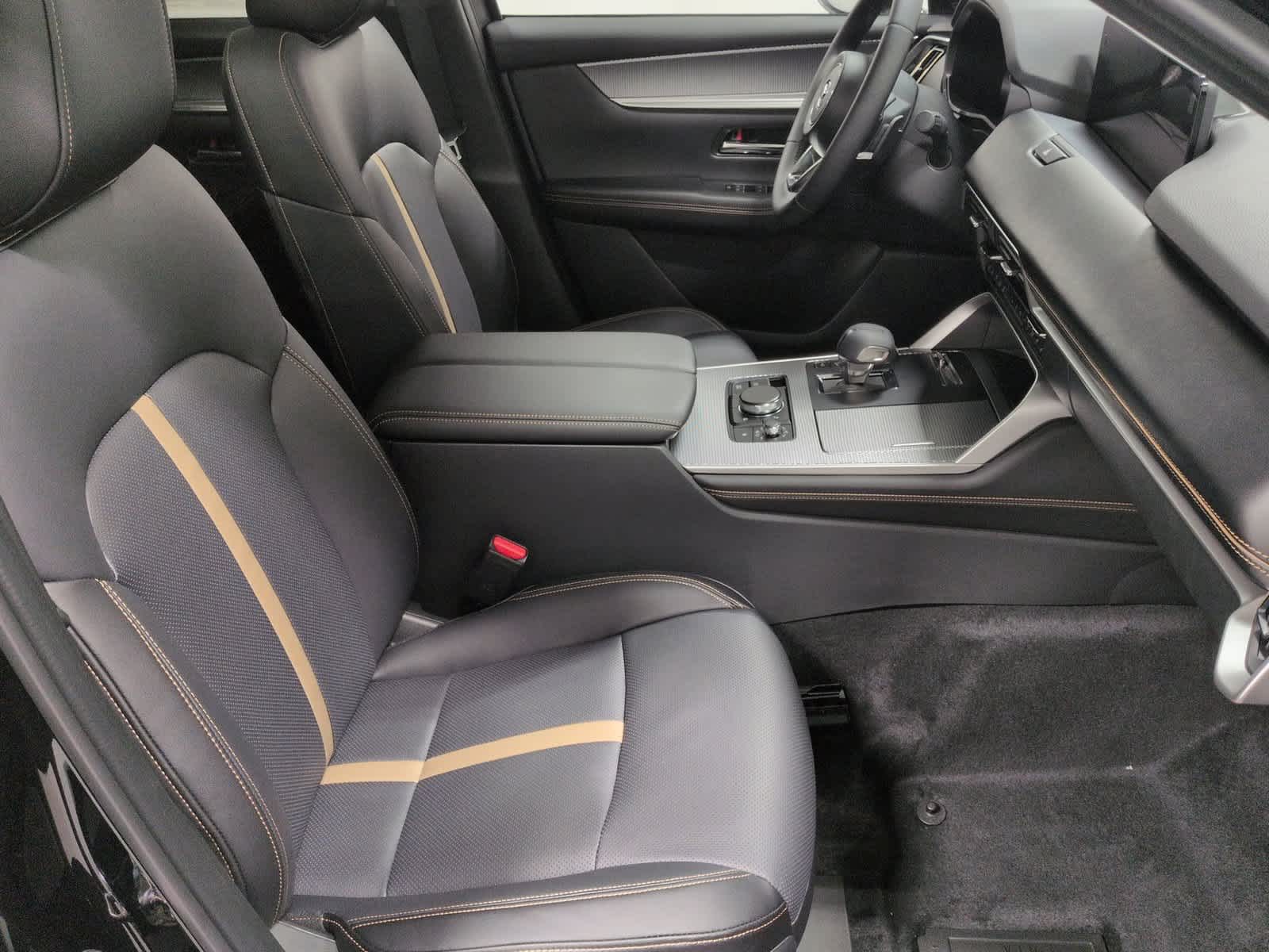 2026 Mazda CX-70 Premium Package - Photo 24