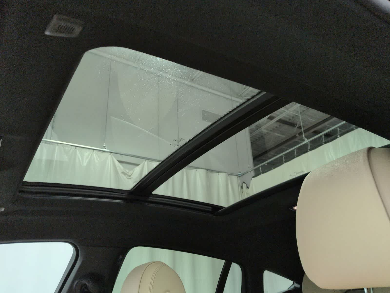 Thumbnail: 2022 BMW X6 - 20