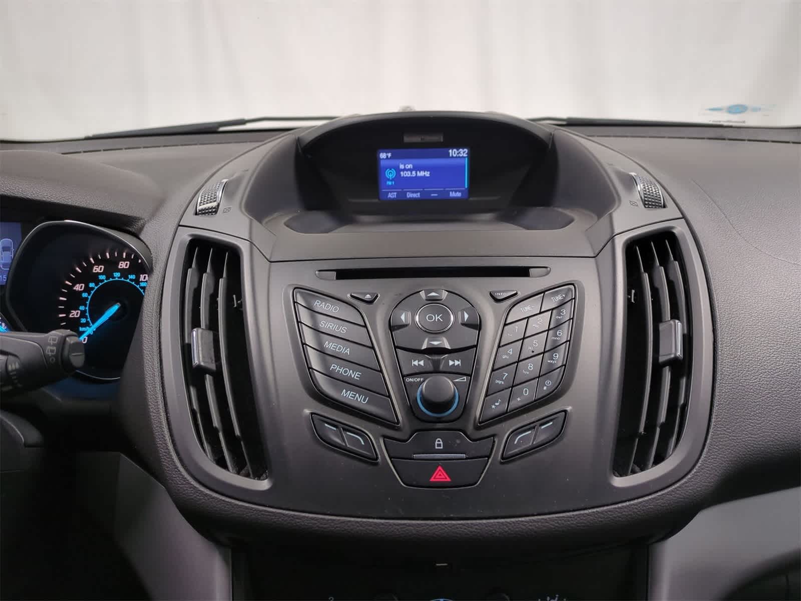 Thumbnail: 2015 Ford Escape - 28