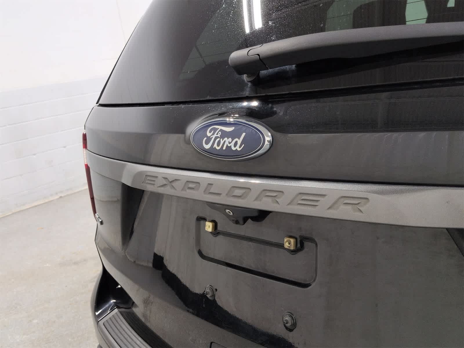 Thumbnail: 2018 Ford Explorer - 12