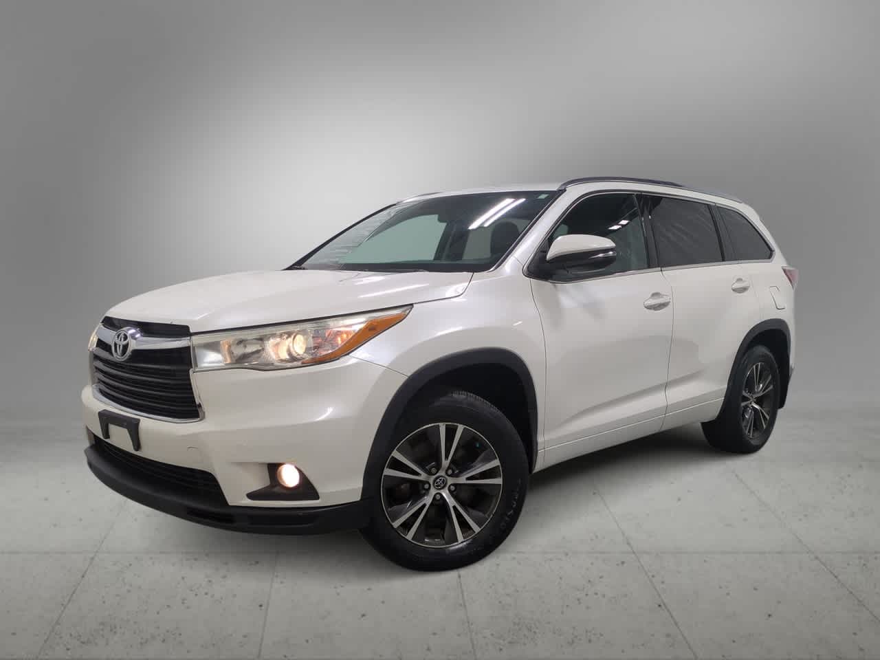 Thumbnail: 2016 Toyota Highlander - 1