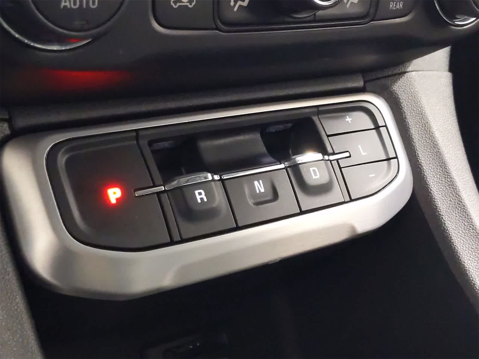Thumbnail: 2020 GMC Acadia - 33