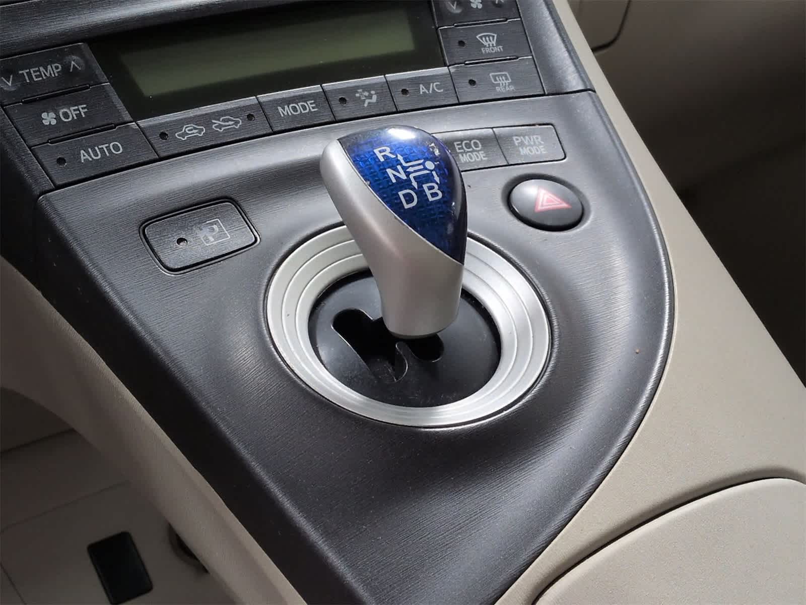 Thumbnail: 2011 Toyota Prius - 31