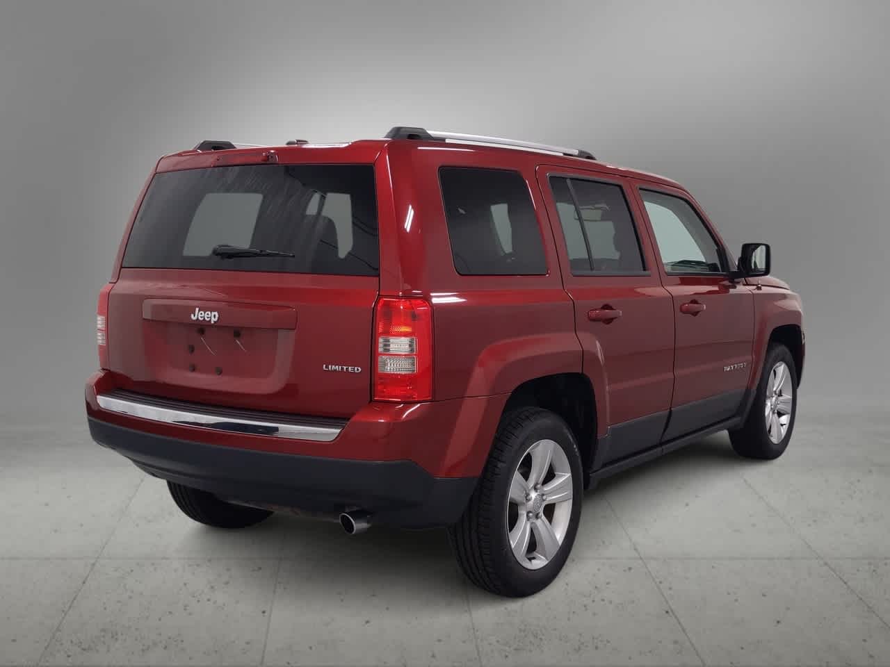 Thumbnail: 2014 Jeep Patriot - 8