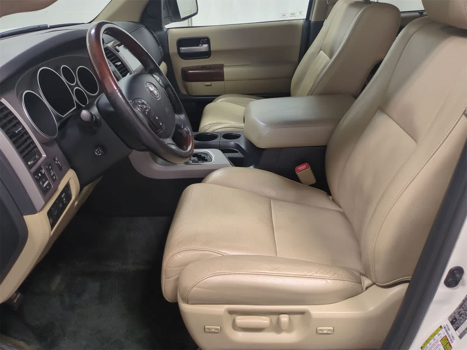 Thumbnail: 2013 Toyota Sequoia - 17