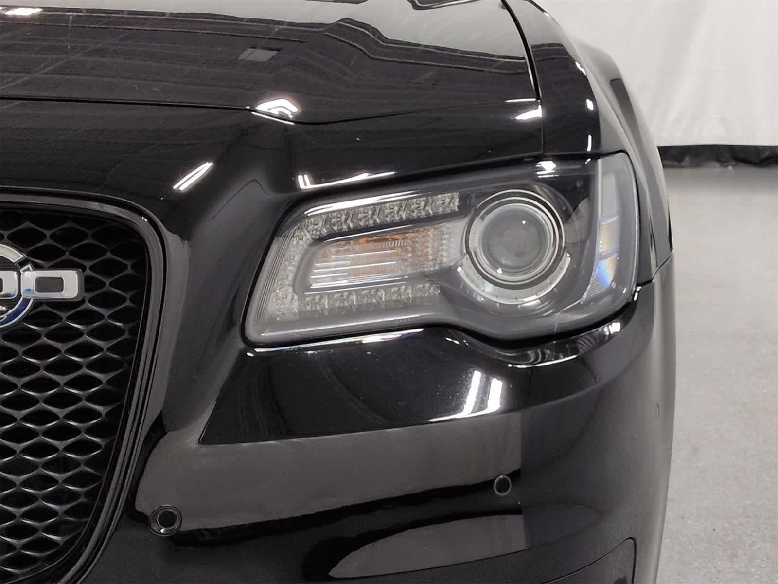 Thumbnail: 2023 Chrysler 300 - 11