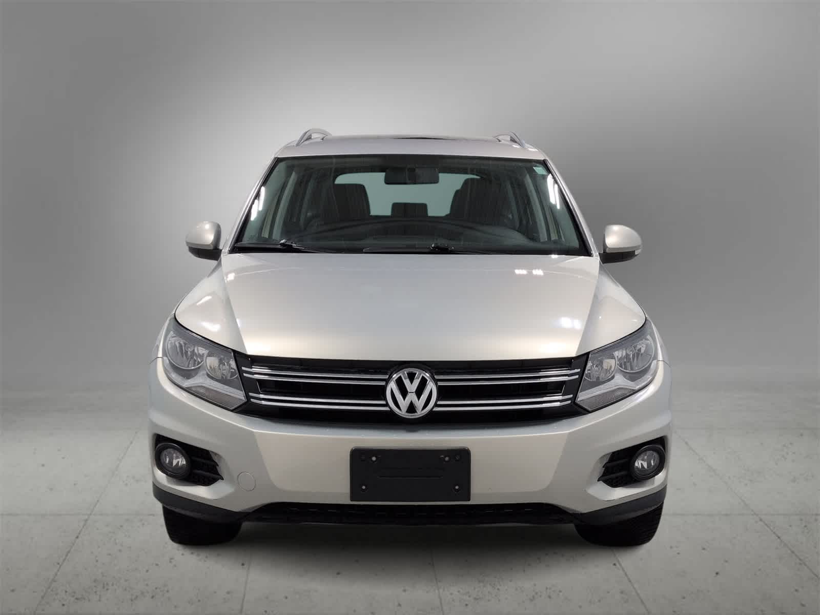 Thumbnail: 2013 Volkswagen Tiguan - 3