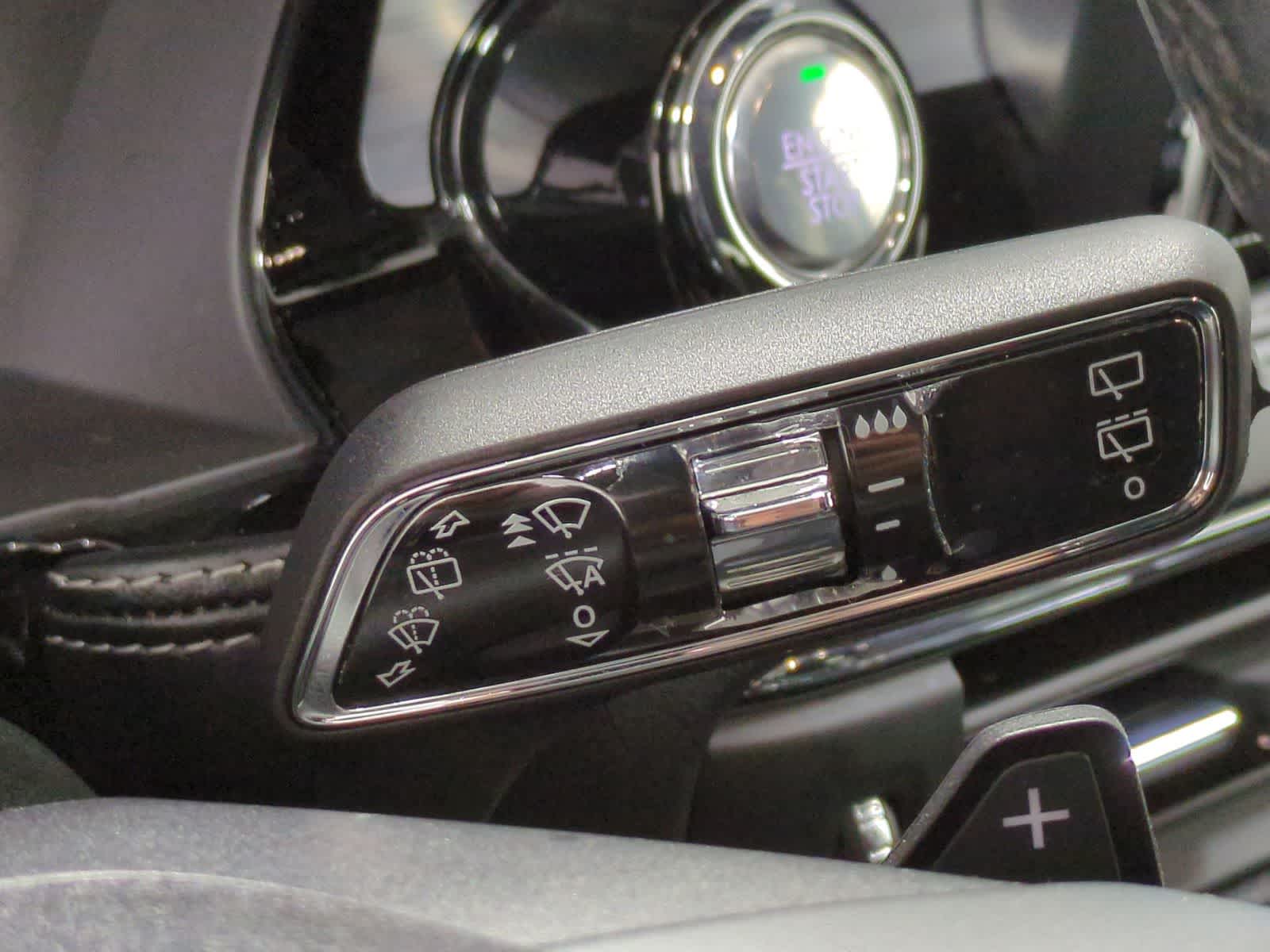 Thumbnail: 2020 Lincoln Corsair - 32