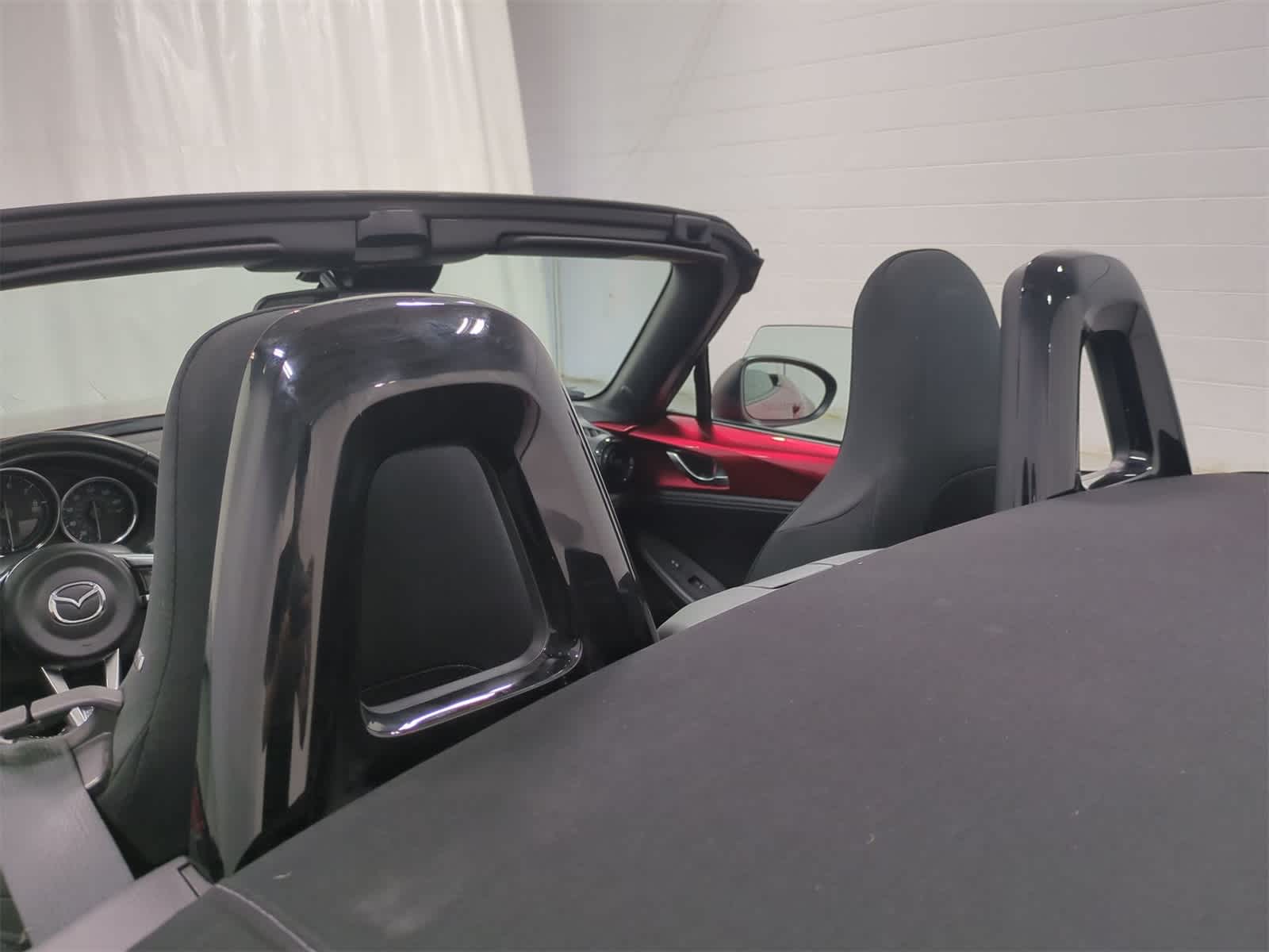 Thumbnail: 2020 Mazda MX-5 Miata - 18