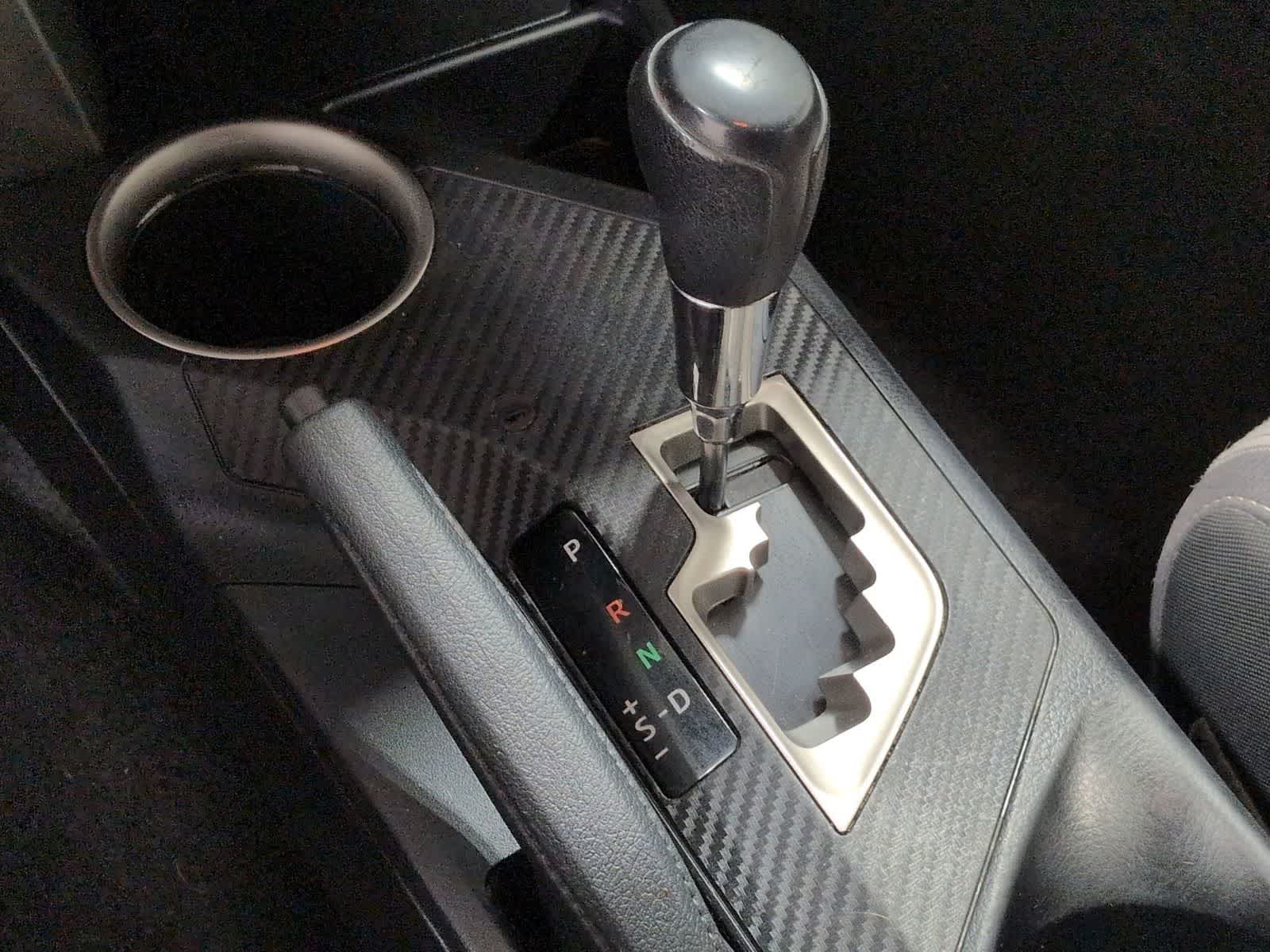 Thumbnail: 2013 Toyota RAV4 - 32