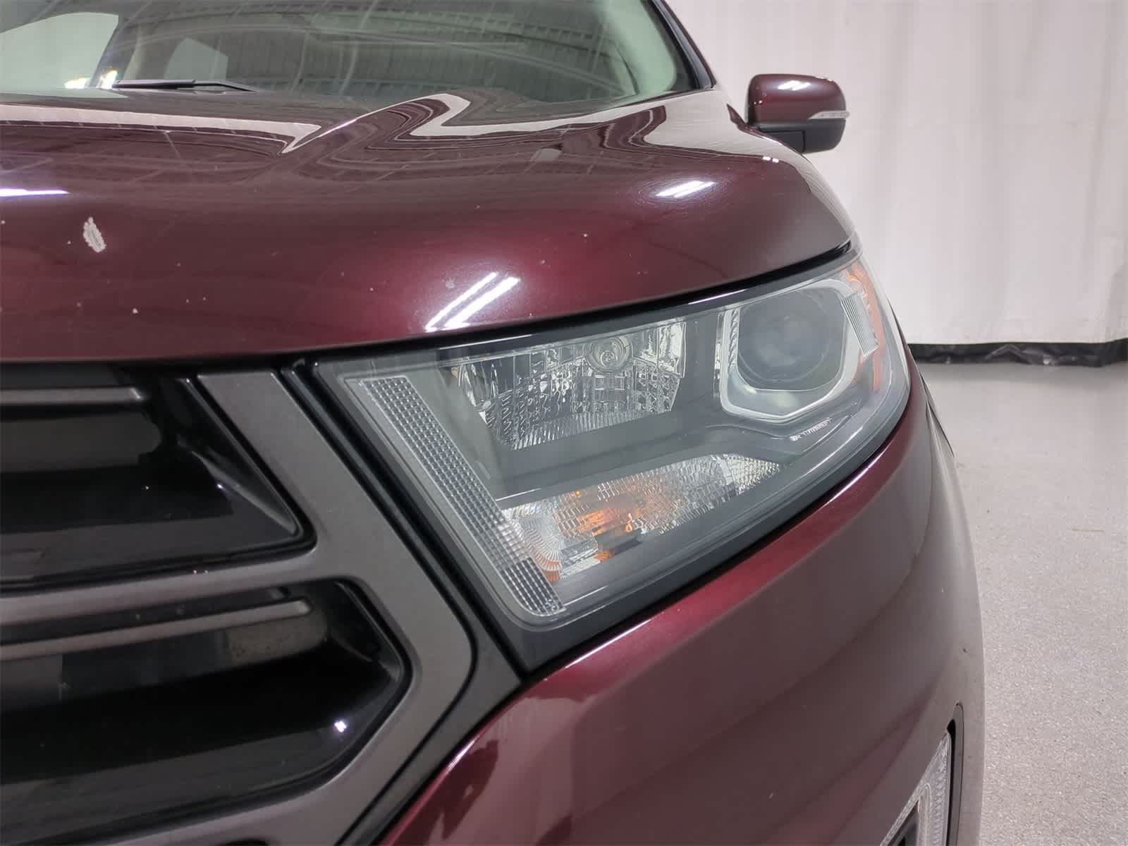 Thumbnail: 2017 Ford Edge - 11