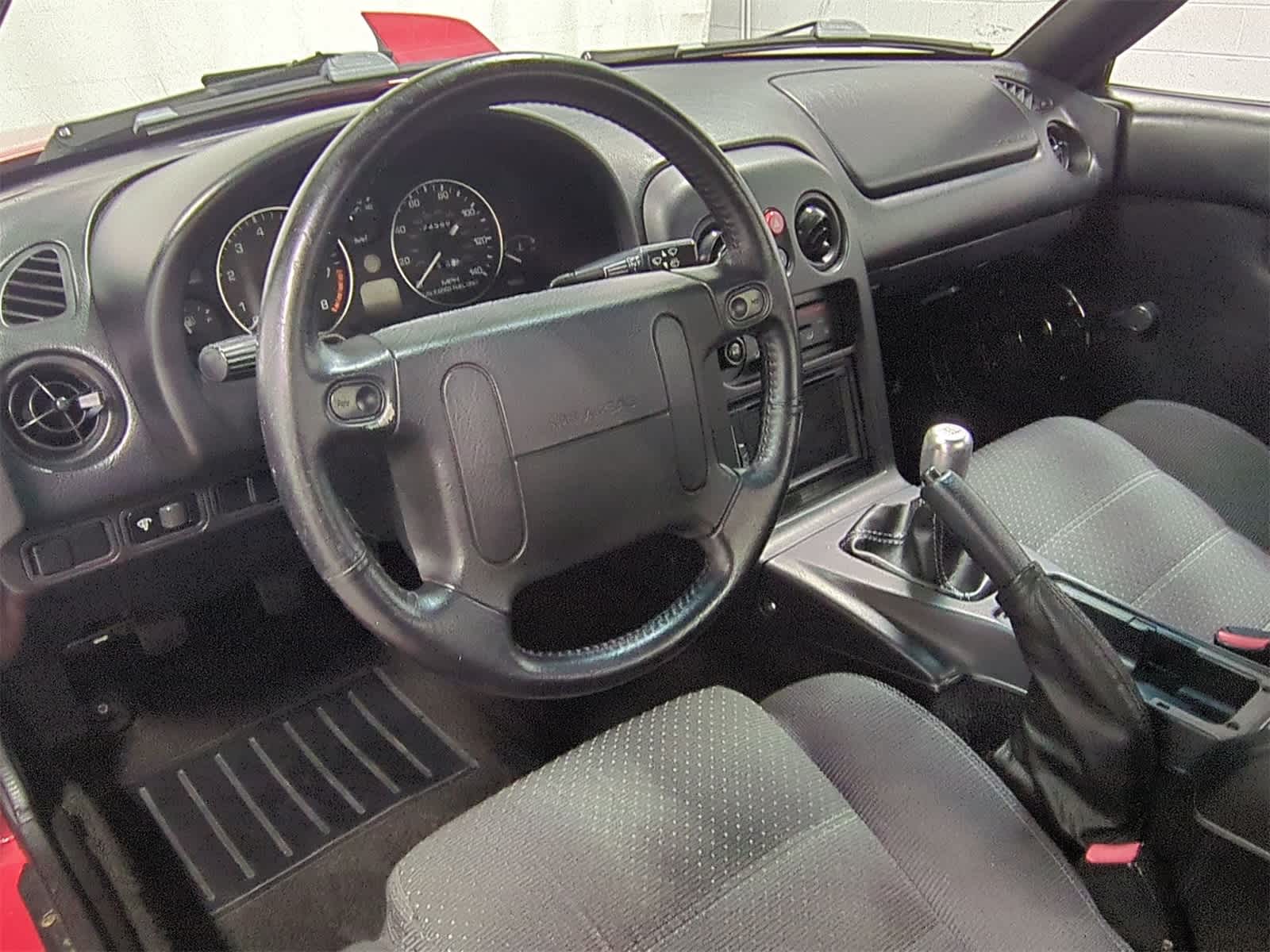 Thumbnail: 1994 Mazda MX-5 Miata - 10