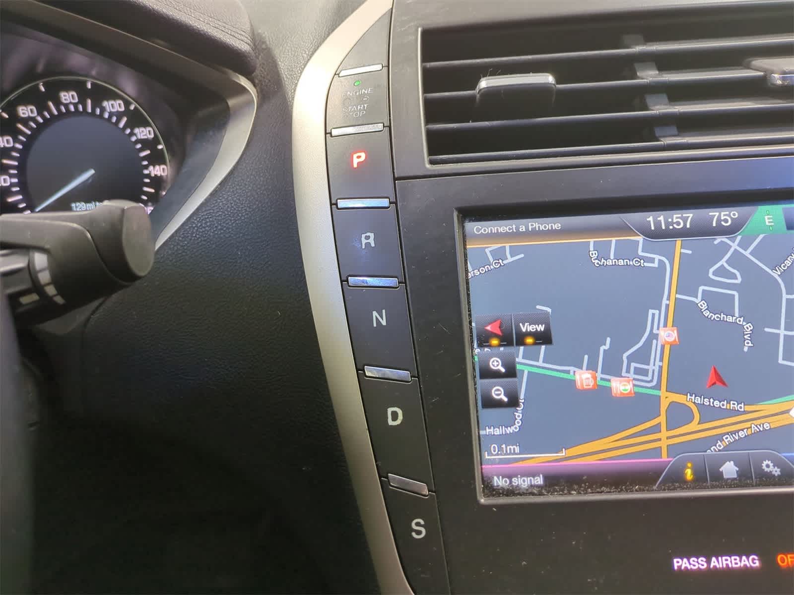 Thumbnail: 2016 Lincoln MKZ - 34