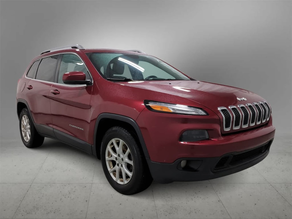 Used 2015 Jeep Cherokee Latitude 4x4 SUV