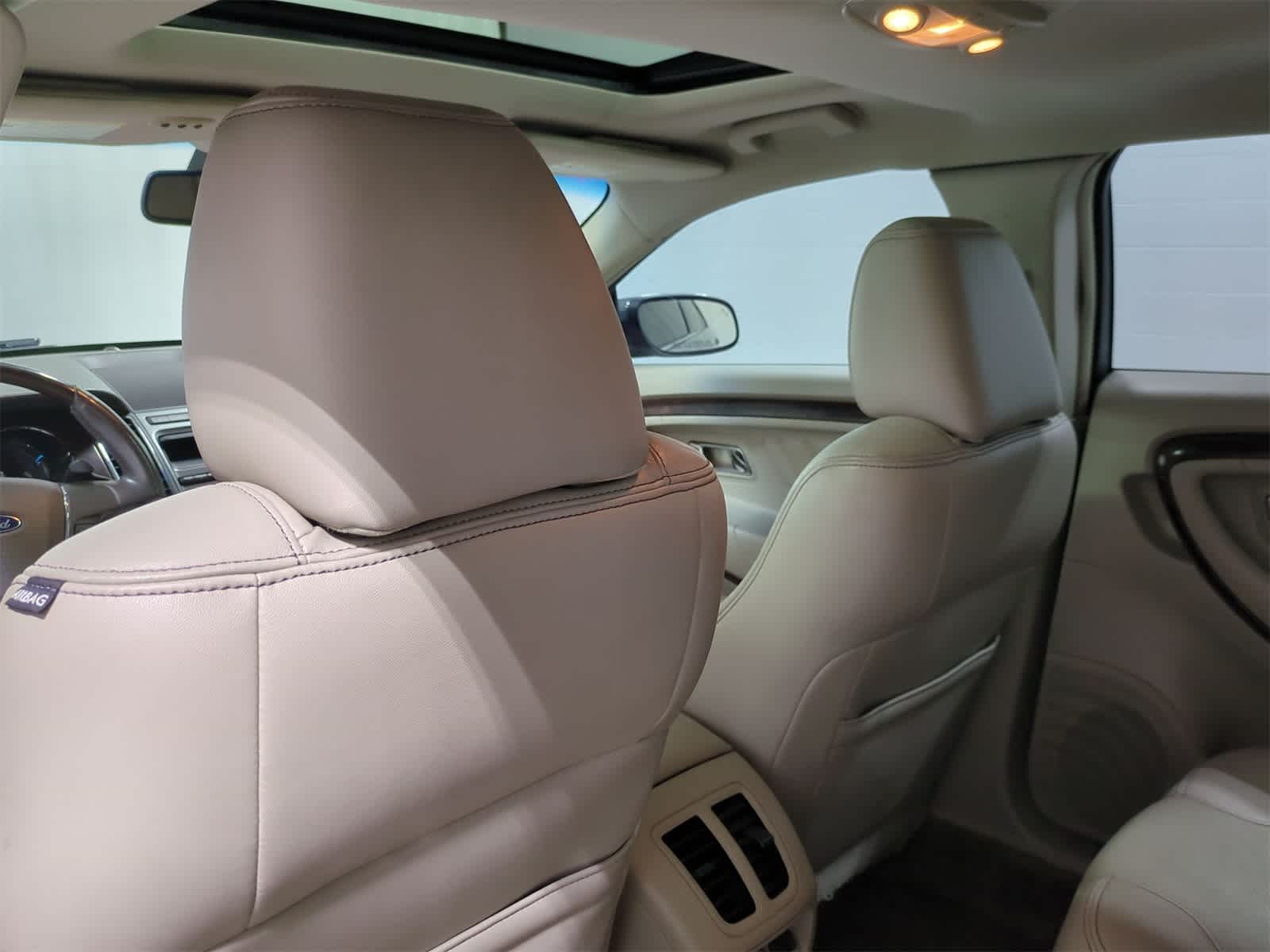 Thumbnail: 2011 Ford Taurus - 19