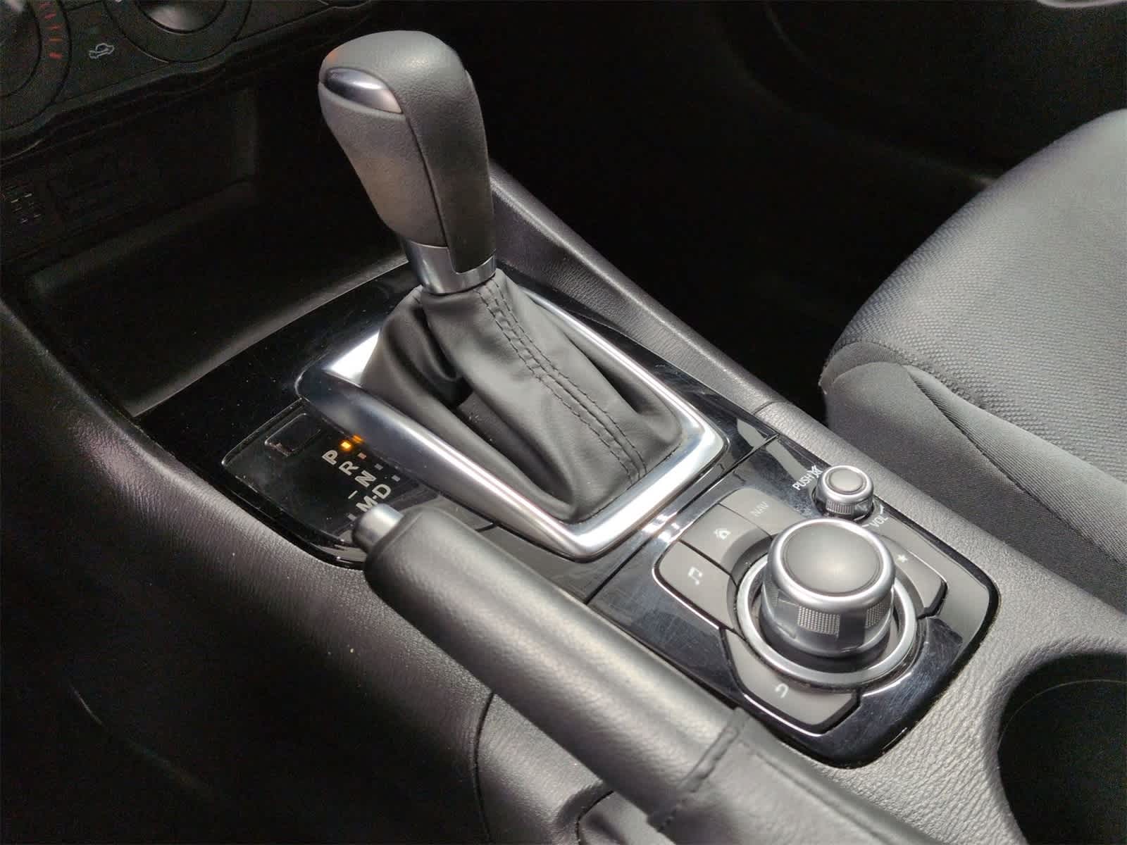 Thumbnail: 2016 Mazda Mazda3 - 32