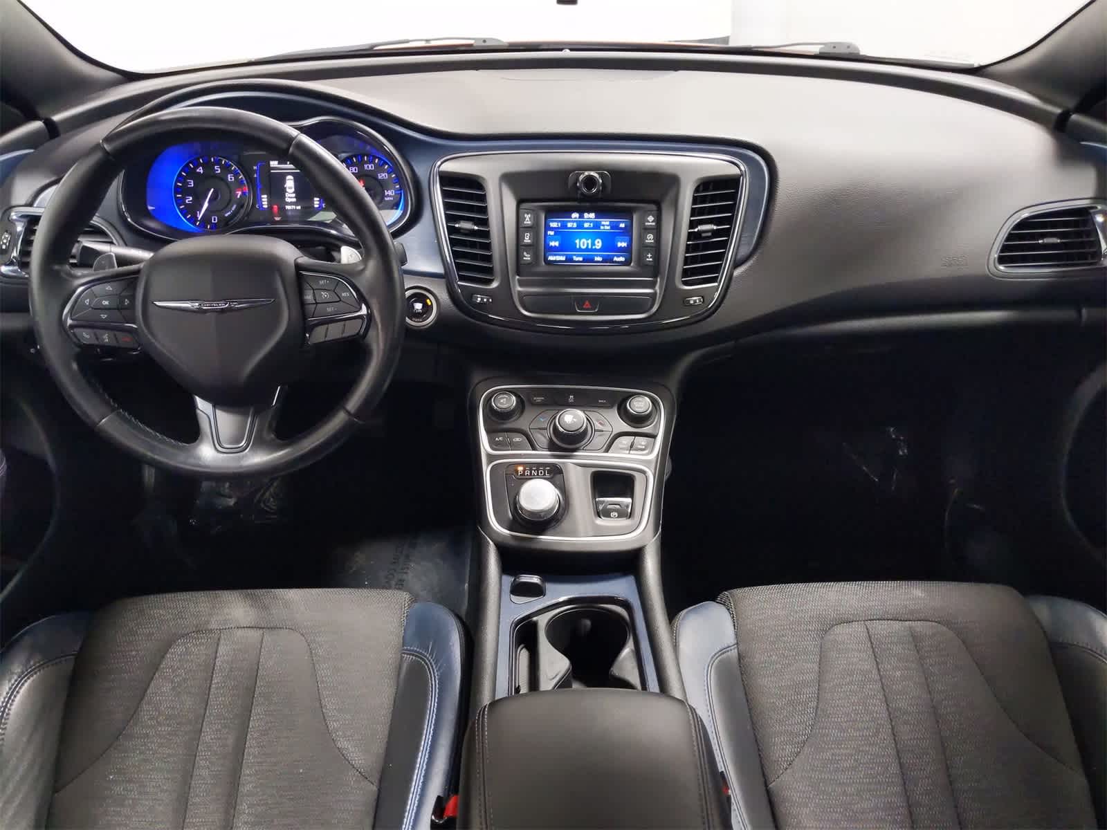 Thumbnail: 2015 Chrysler 200 - 17