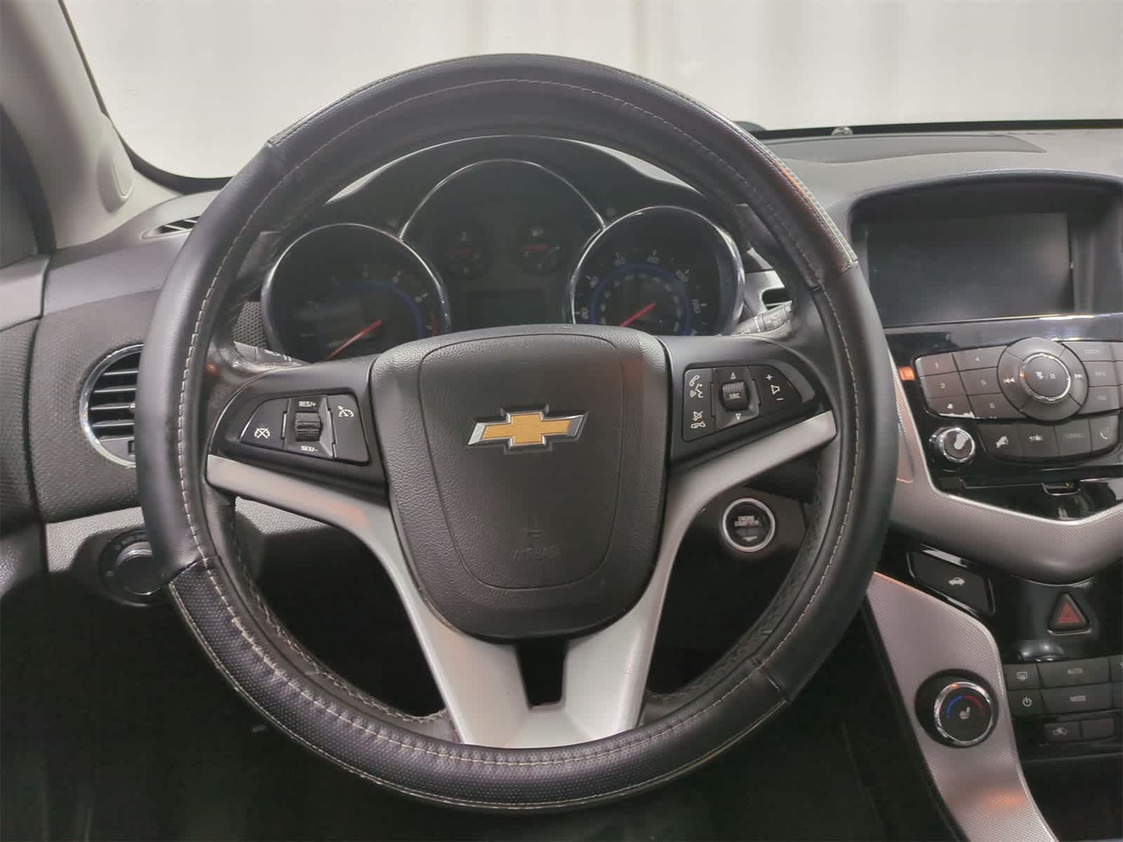 Thumbnail: 2015 Chevrolet Cruze - 23