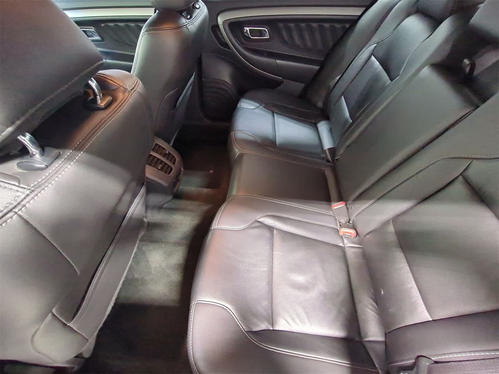 Thumbnail: 2016 Ford Taurus - 20