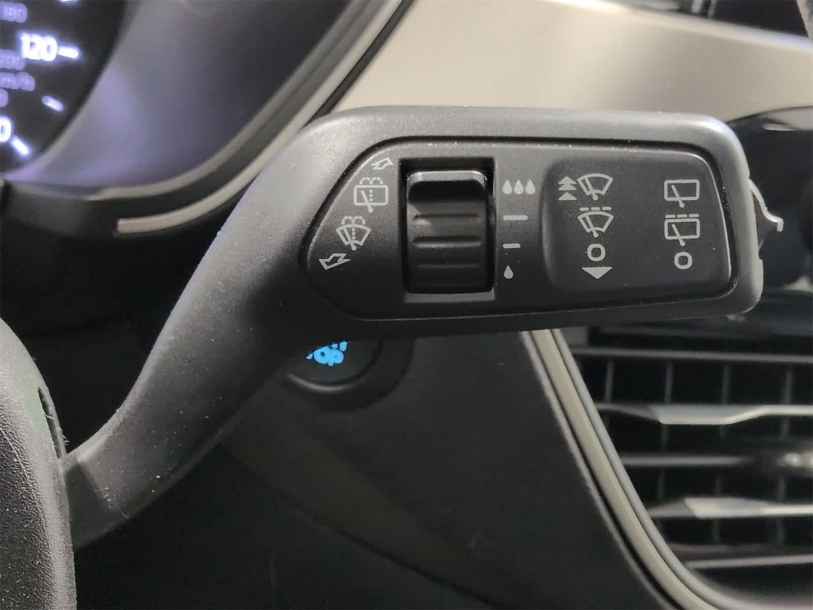 Thumbnail: 2020 Ford Escape - 26