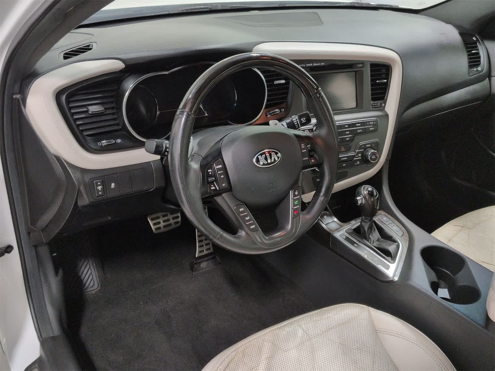 Thumbnail: 2013 Kia Optima - 10