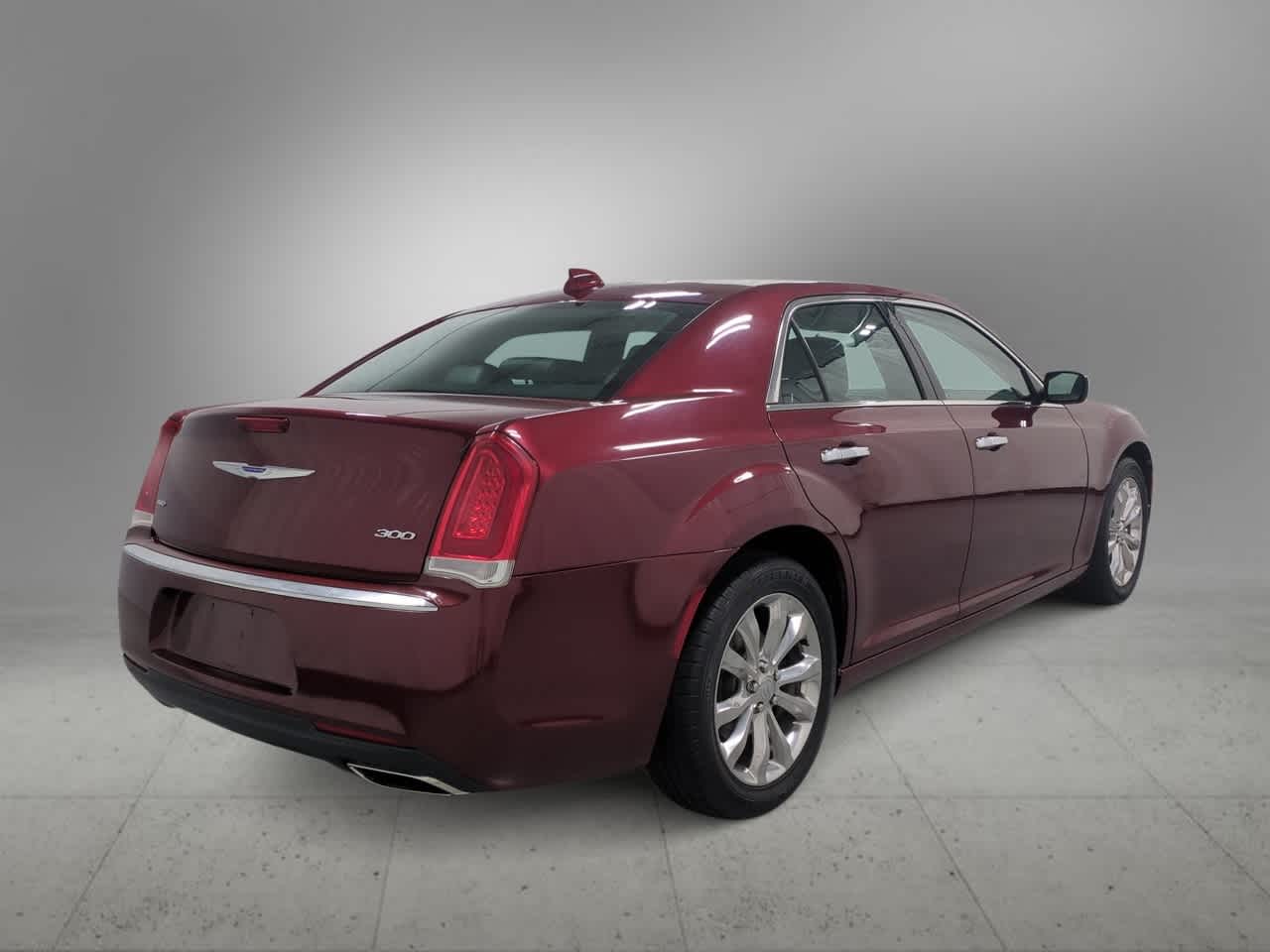Thumbnail: 2019 Chrysler 300 - 8