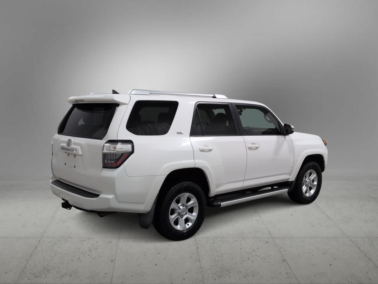 Thumbnail: 2015 Toyota 4Runner - 8
