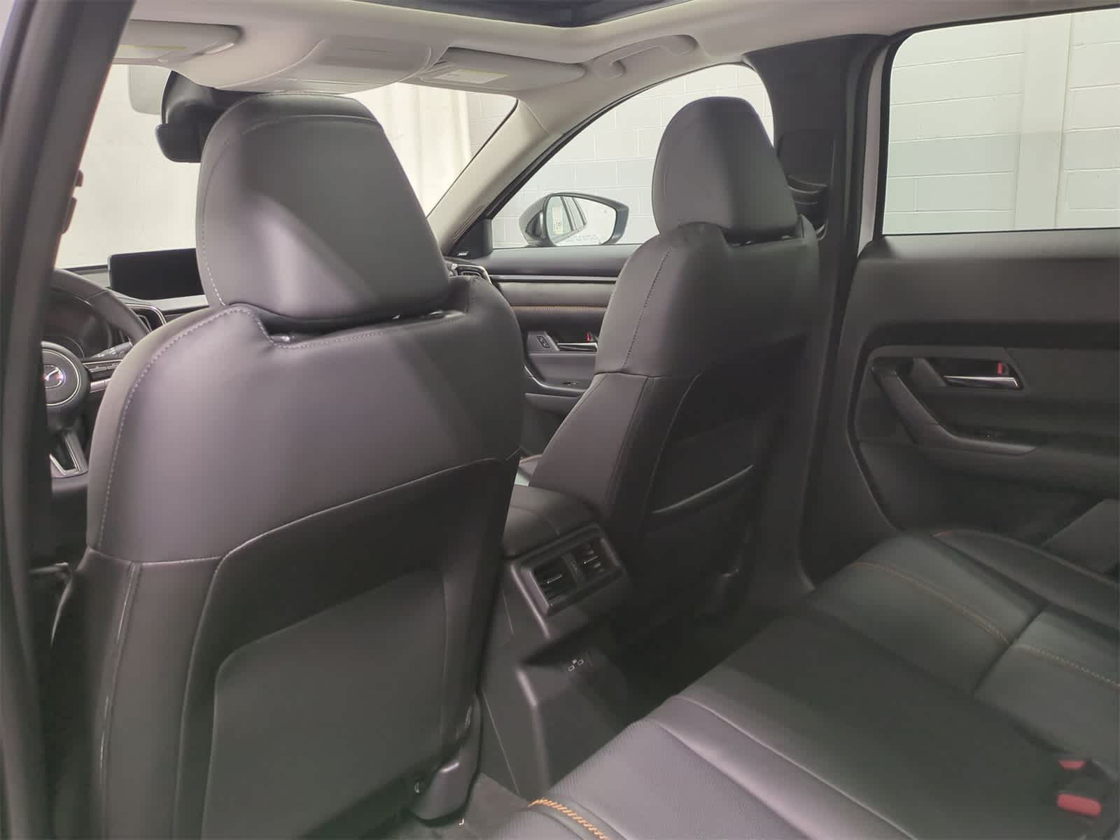 Thumbnail: 2025 Mazda CX-50 - 19