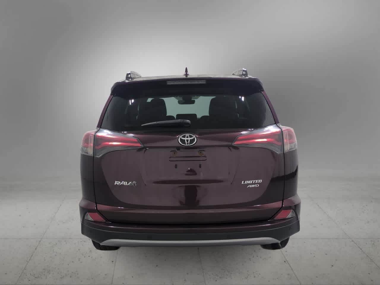 Thumbnail: 2017 Toyota RAV4 - 7