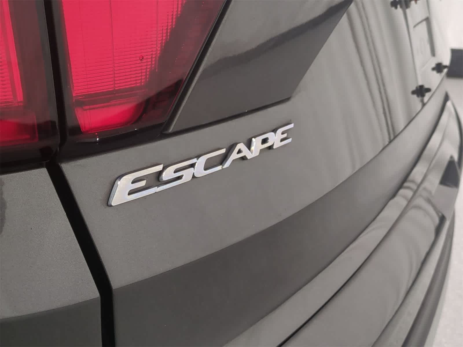 Thumbnail: 2019 Ford Escape - 13