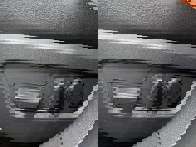 Thumbnail: 2026 Mazda CX-50 - 18