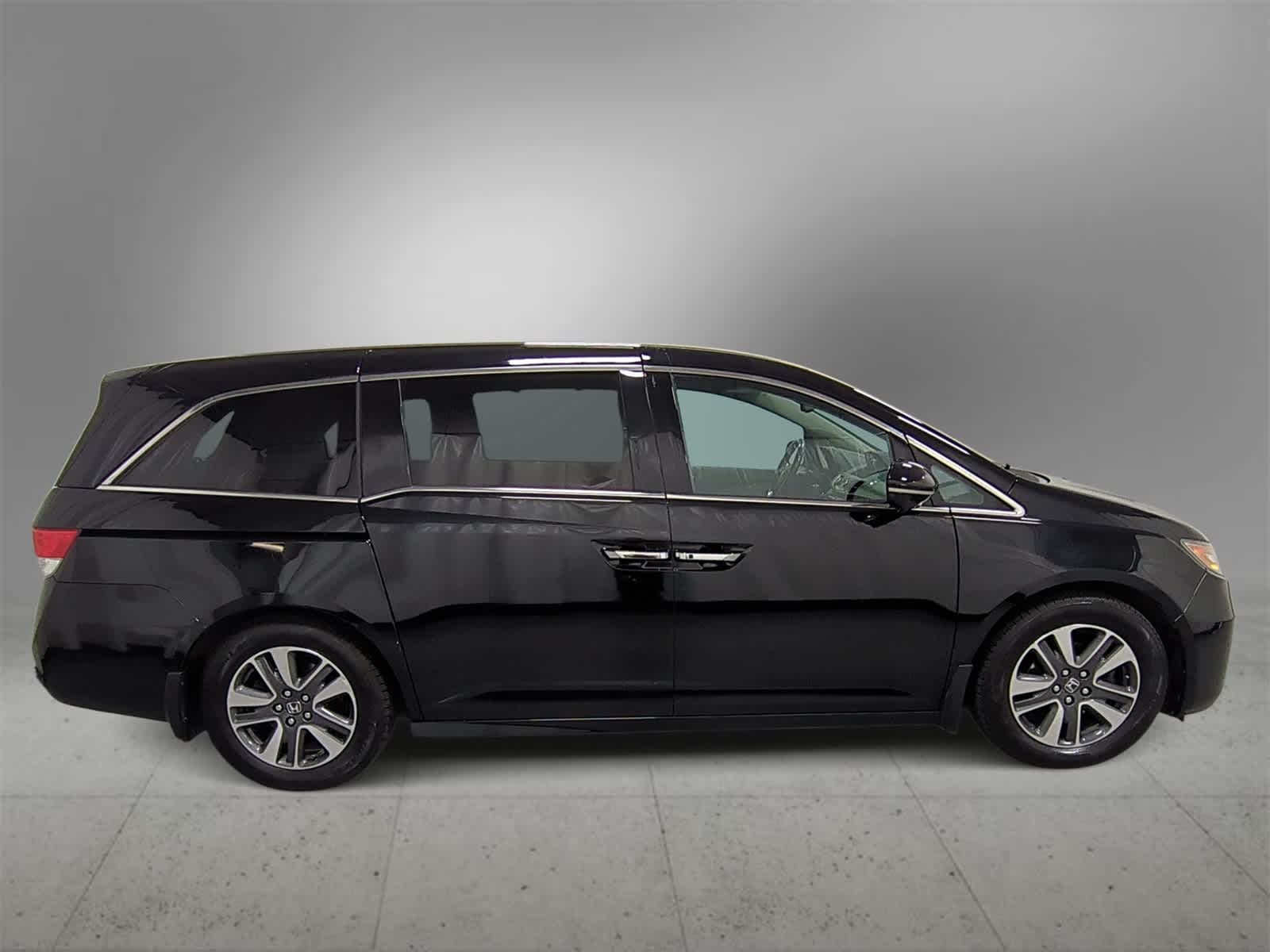Thumbnail: 2016 Honda Odyssey - 9