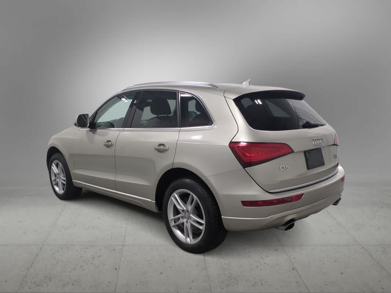 Thumbnail: 2016 Audi Q5 - 6