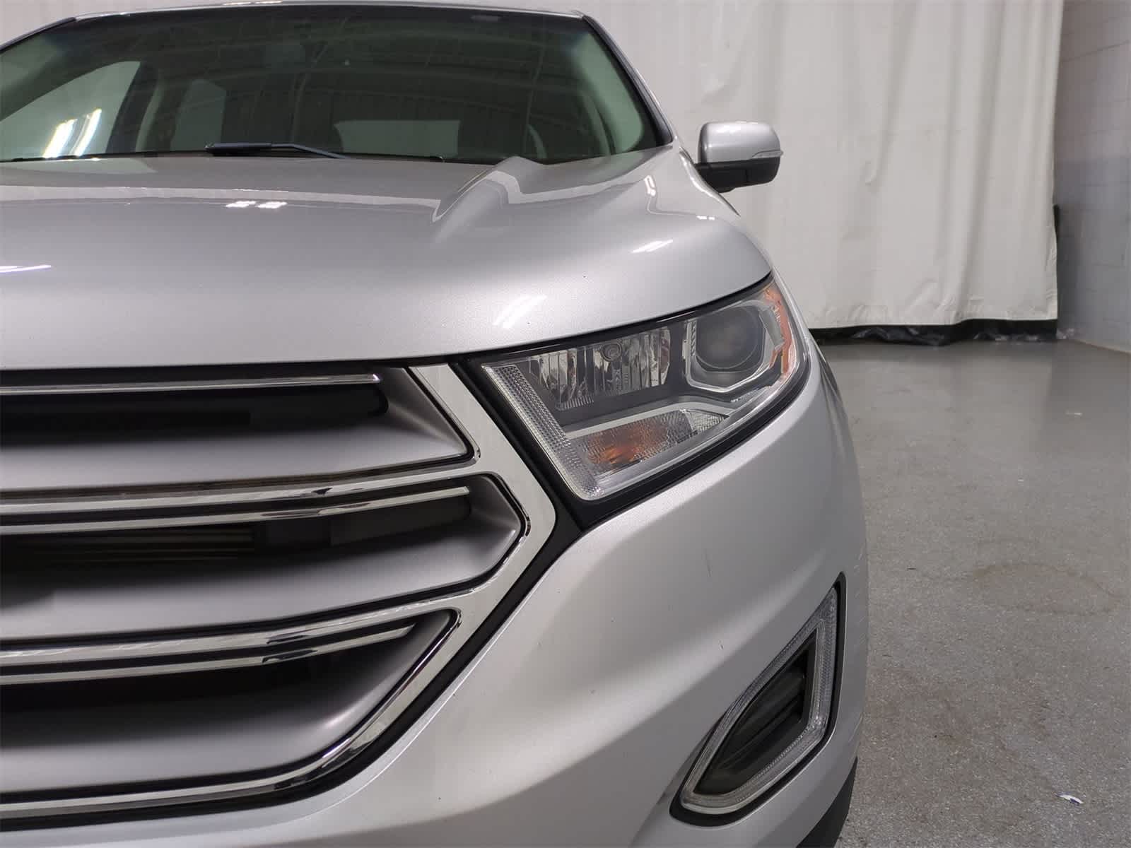 2018 Ford Edge Titanium 11