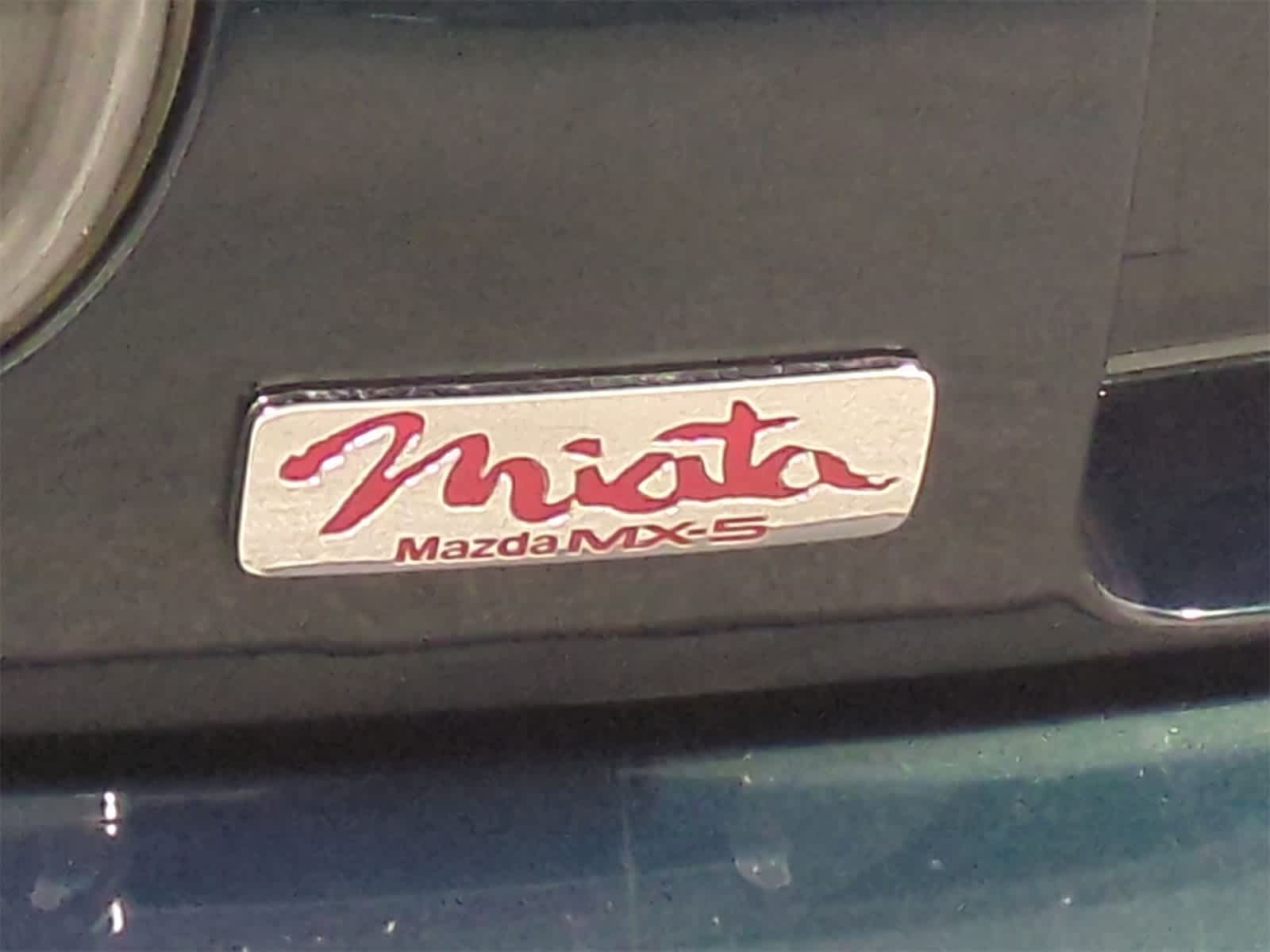 Thumbnail: 1997 Mazda MX-5 Miata - 12