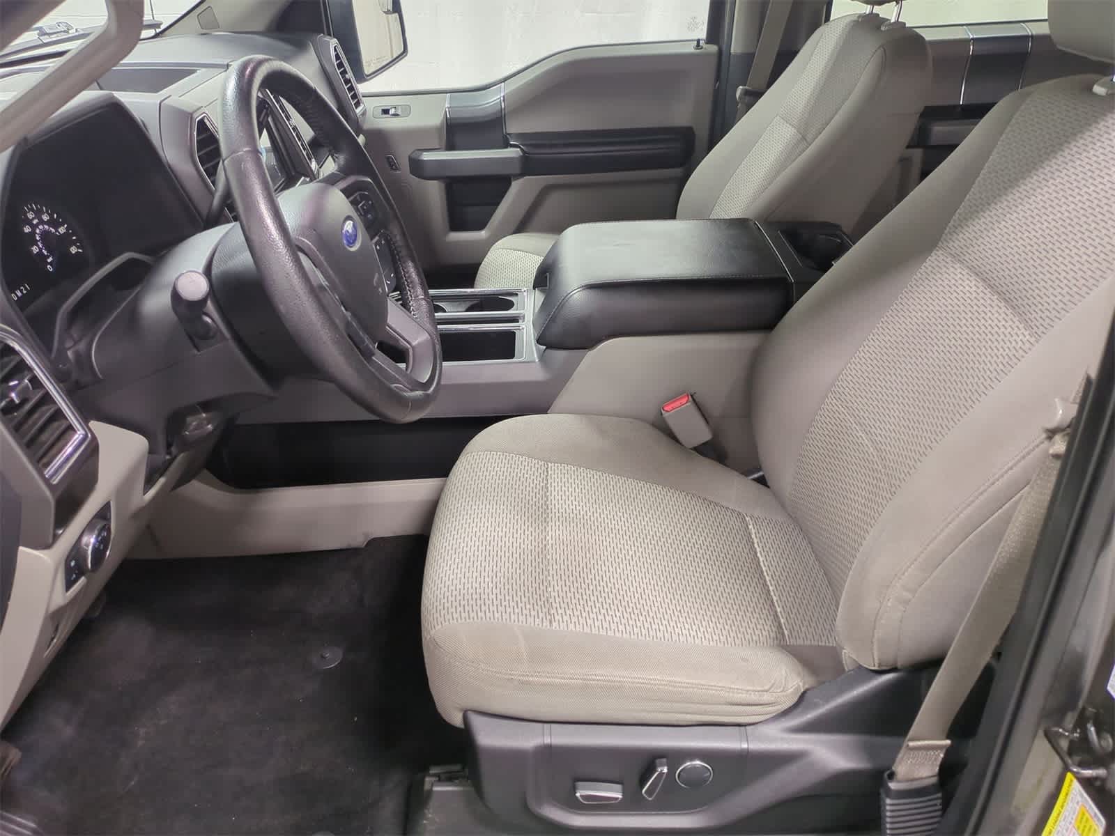 Thumbnail: 2016 Ford F-150 - 17