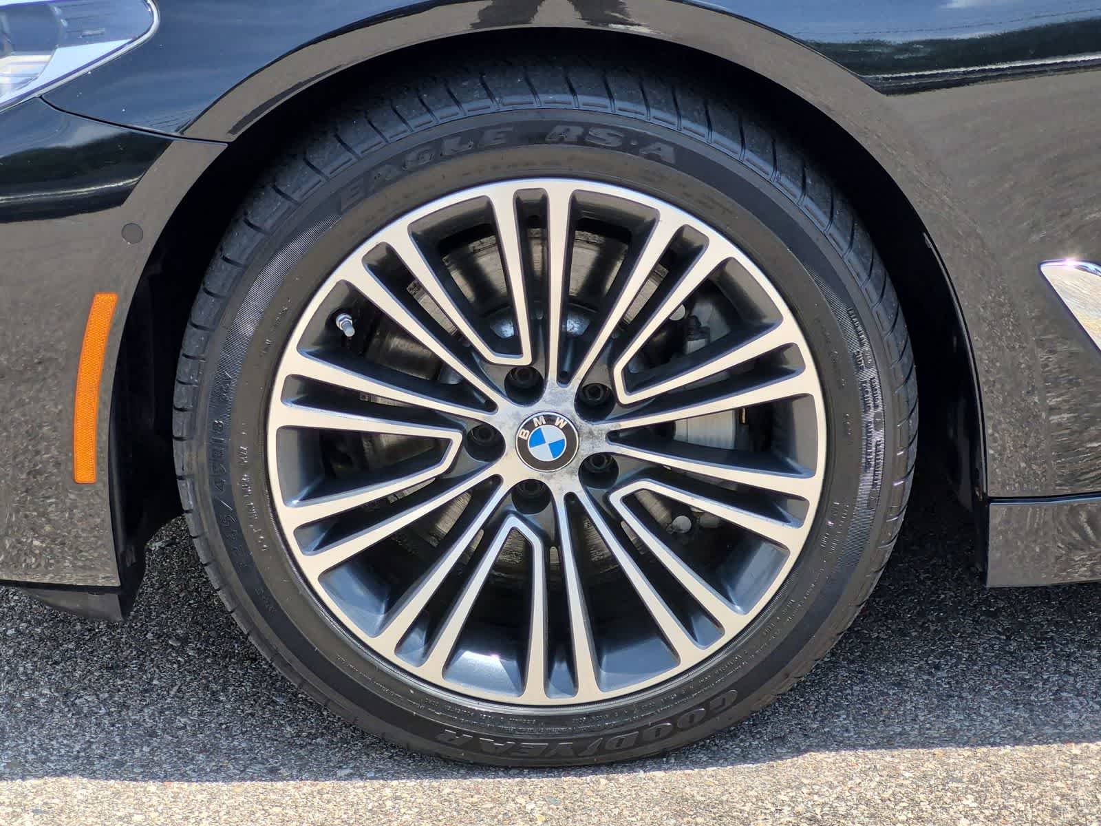 Thumbnail: 2017 BMW 5 Series - 13