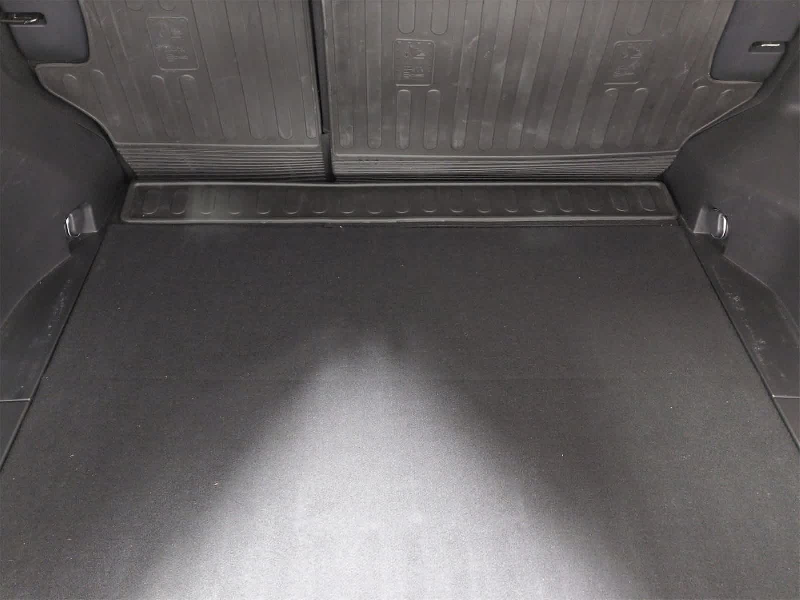 Thumbnail: 2019 Toyota RAV4 - 34