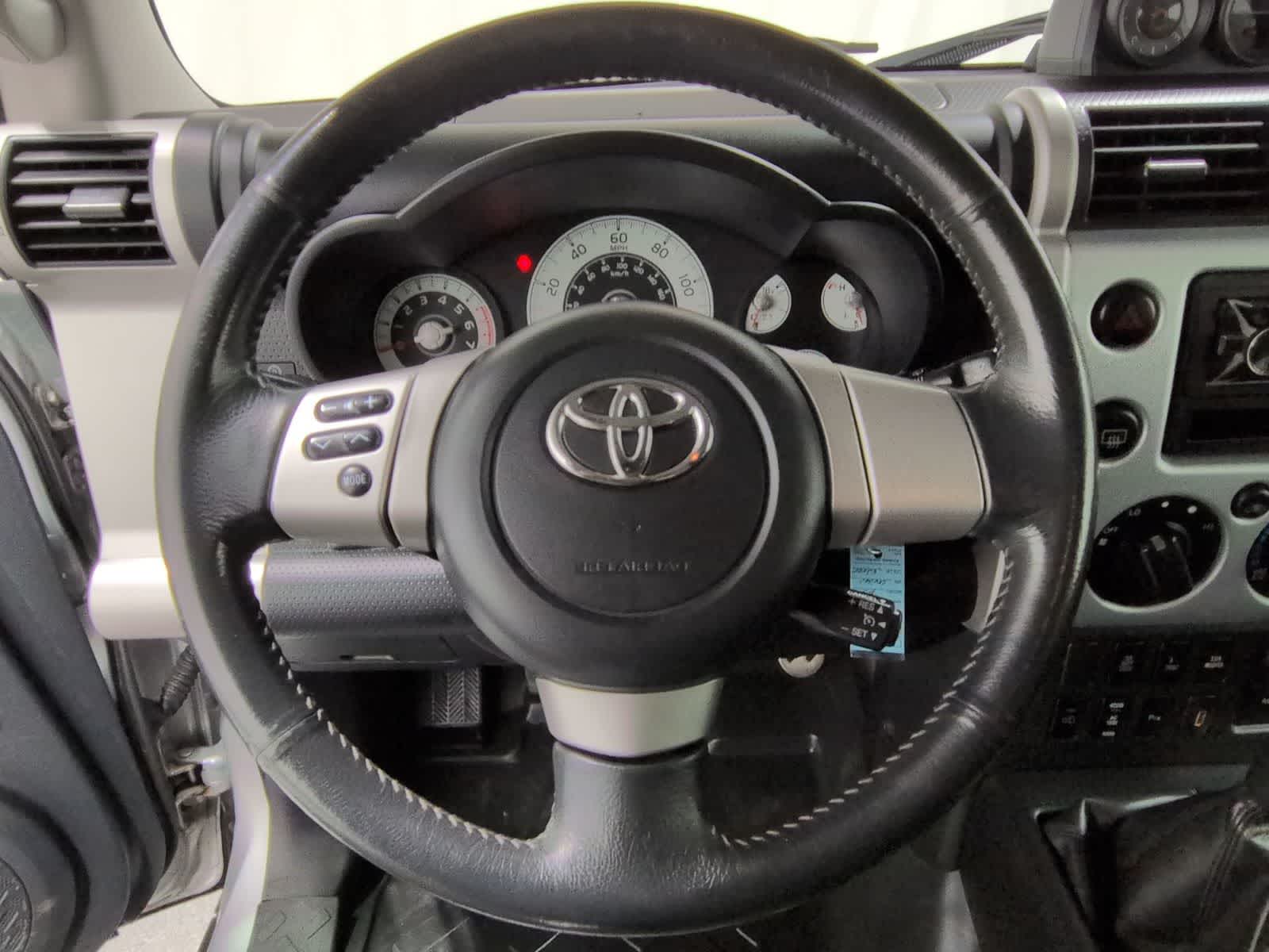 Thumbnail: 2008 Toyota FJ Cruiser - 22