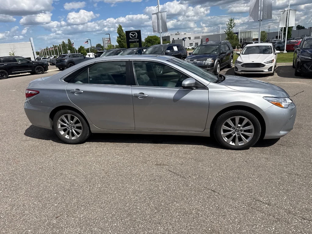 Used 2015 Toyota Camry XLE Sedan