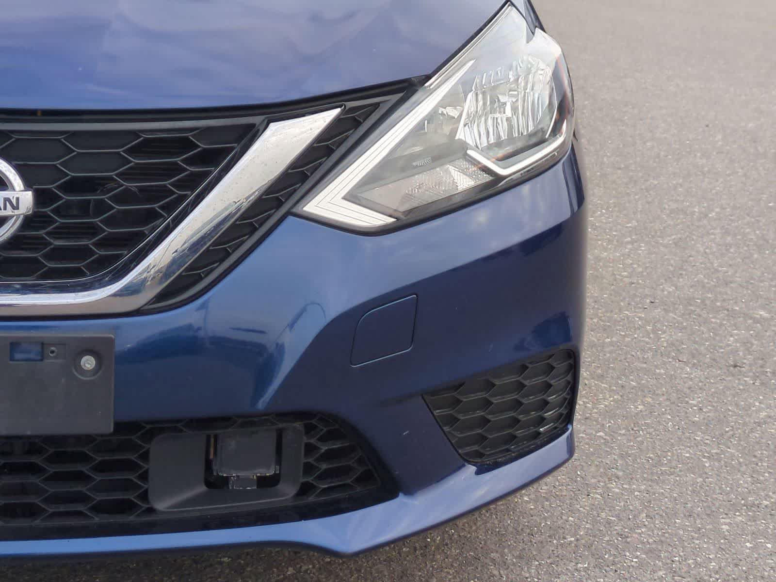 Thumbnail: 2019 Nissan Sentra - 10