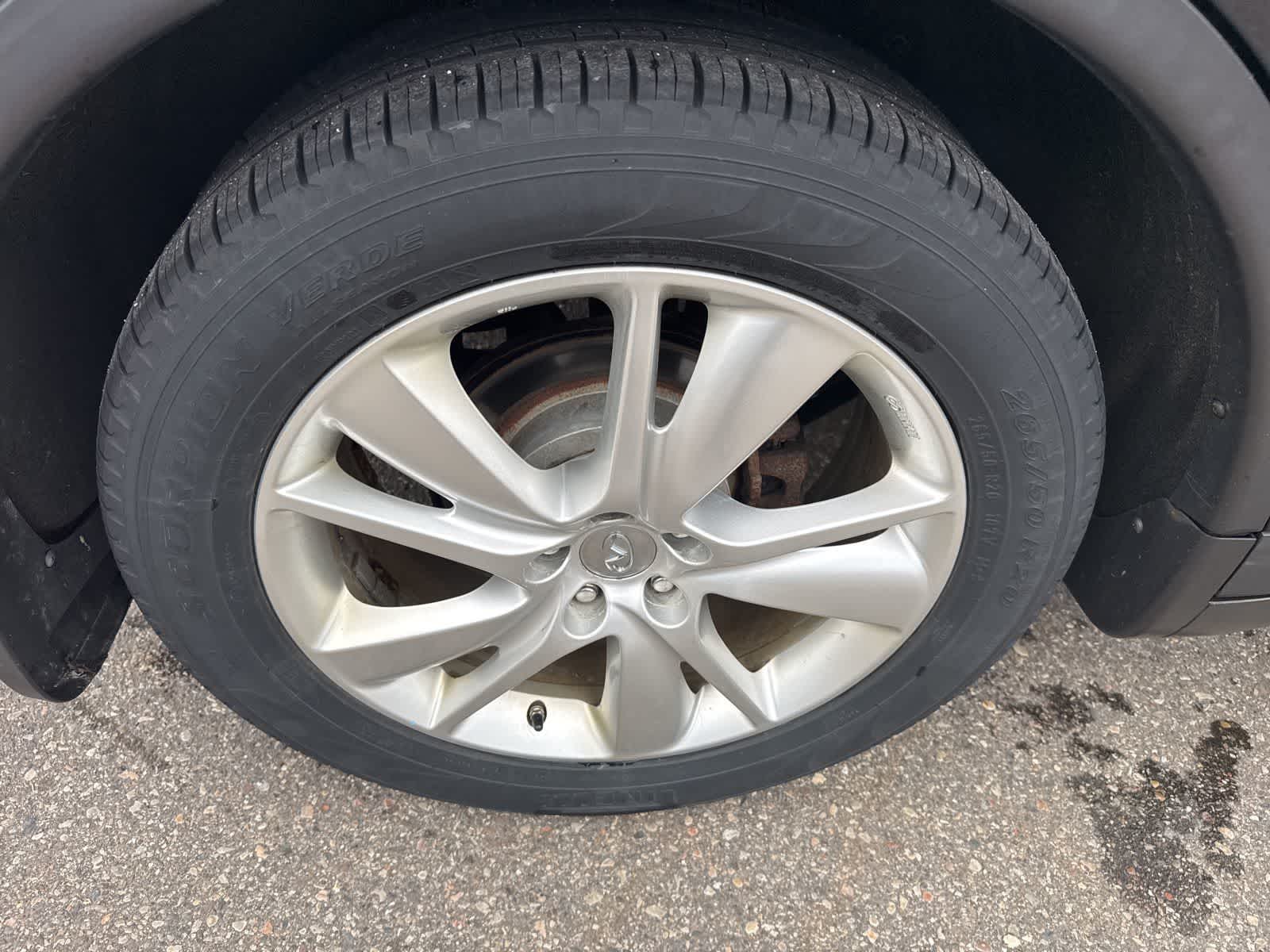 Thumbnail: 2012 INFINITI FX35 - 25