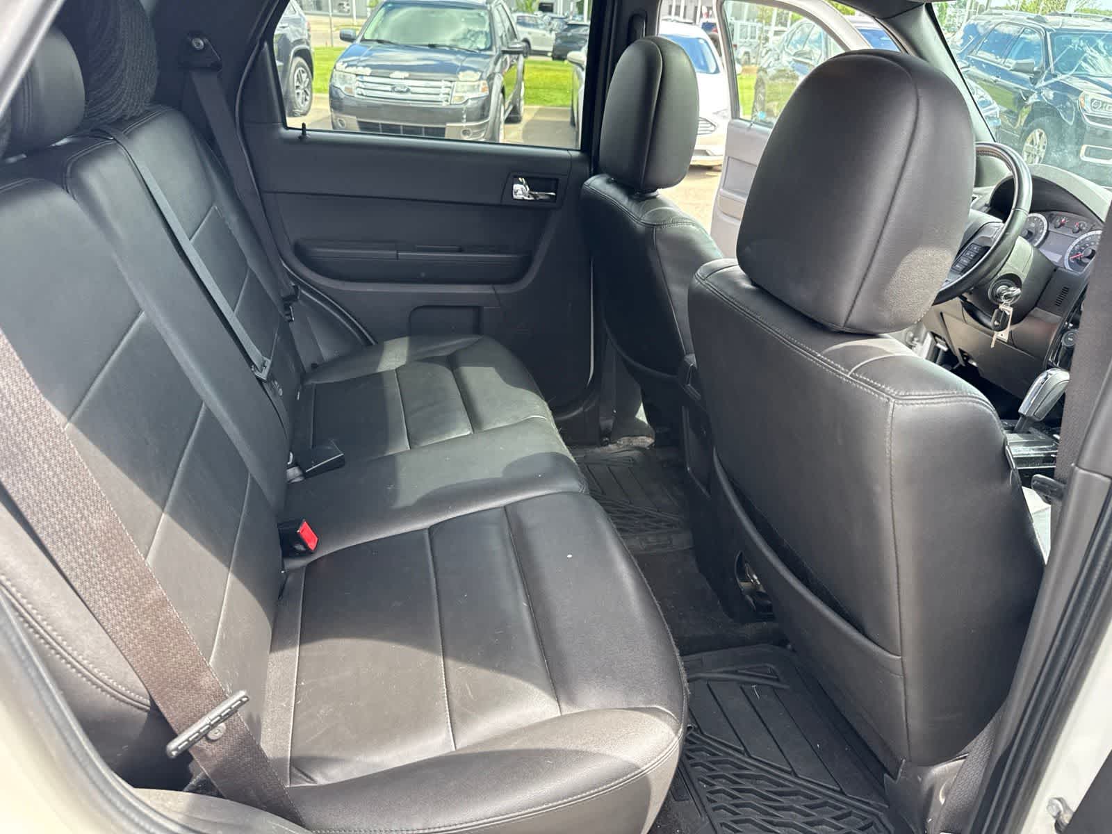 Thumbnail: 2010 Ford Escape - 23