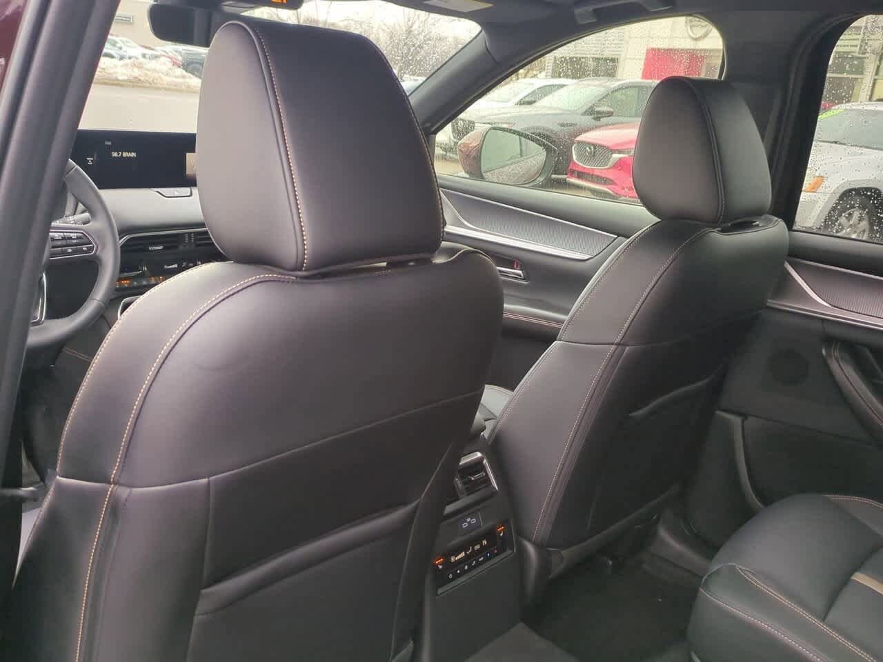 Thumbnail: 2026 Mazda CX-90 - 17