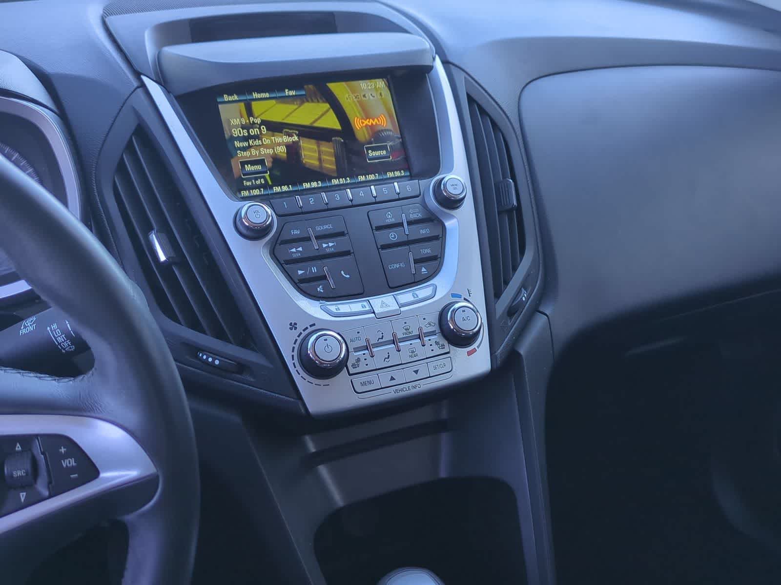 Thumbnail: 2014 Chevrolet Equinox - 26