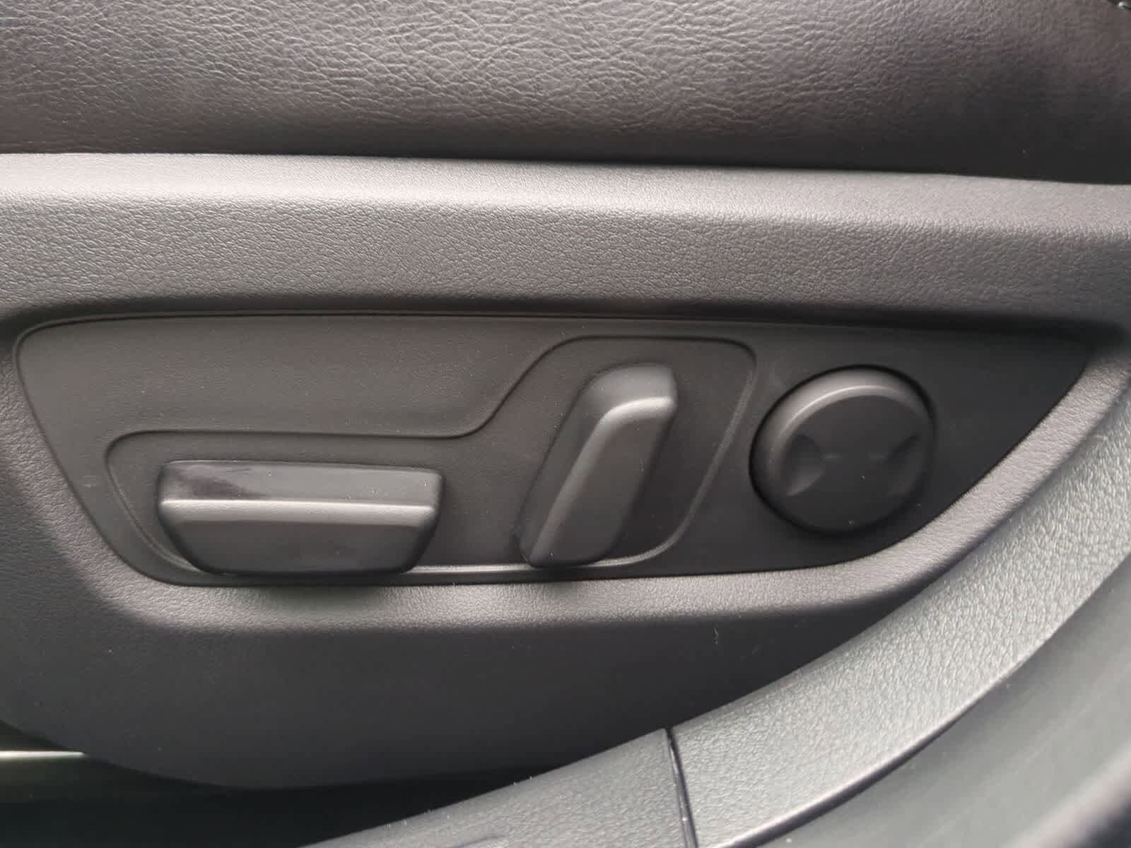 Thumbnail: 2026 Mazda CX-50 - 16