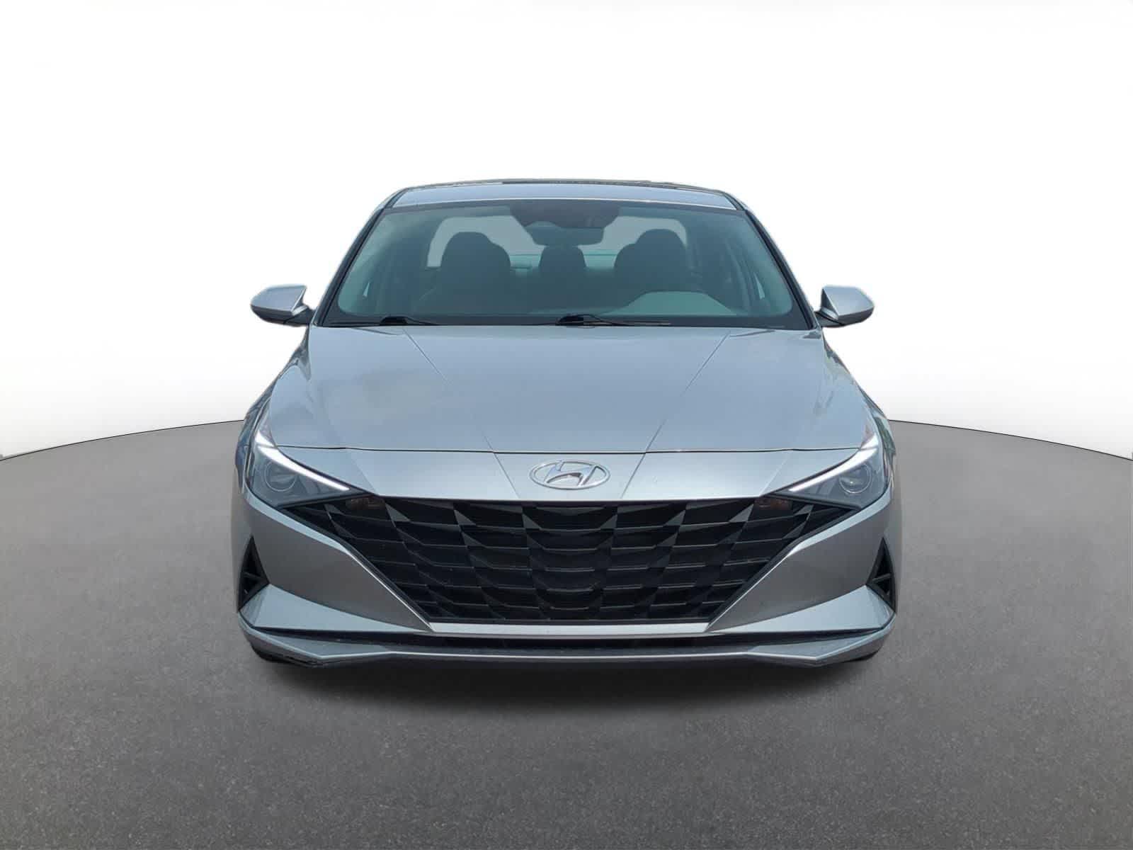 Thumbnail: 2022 Hyundai Elantra - 9